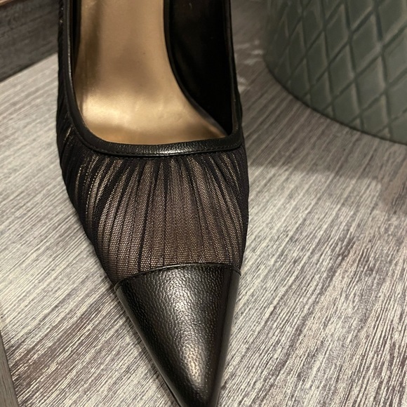 HYPE-BLACK LEATHER PUMPS WITH SHEER CLOTH OVERLAY-8 1/2M - Picture 9 of 15